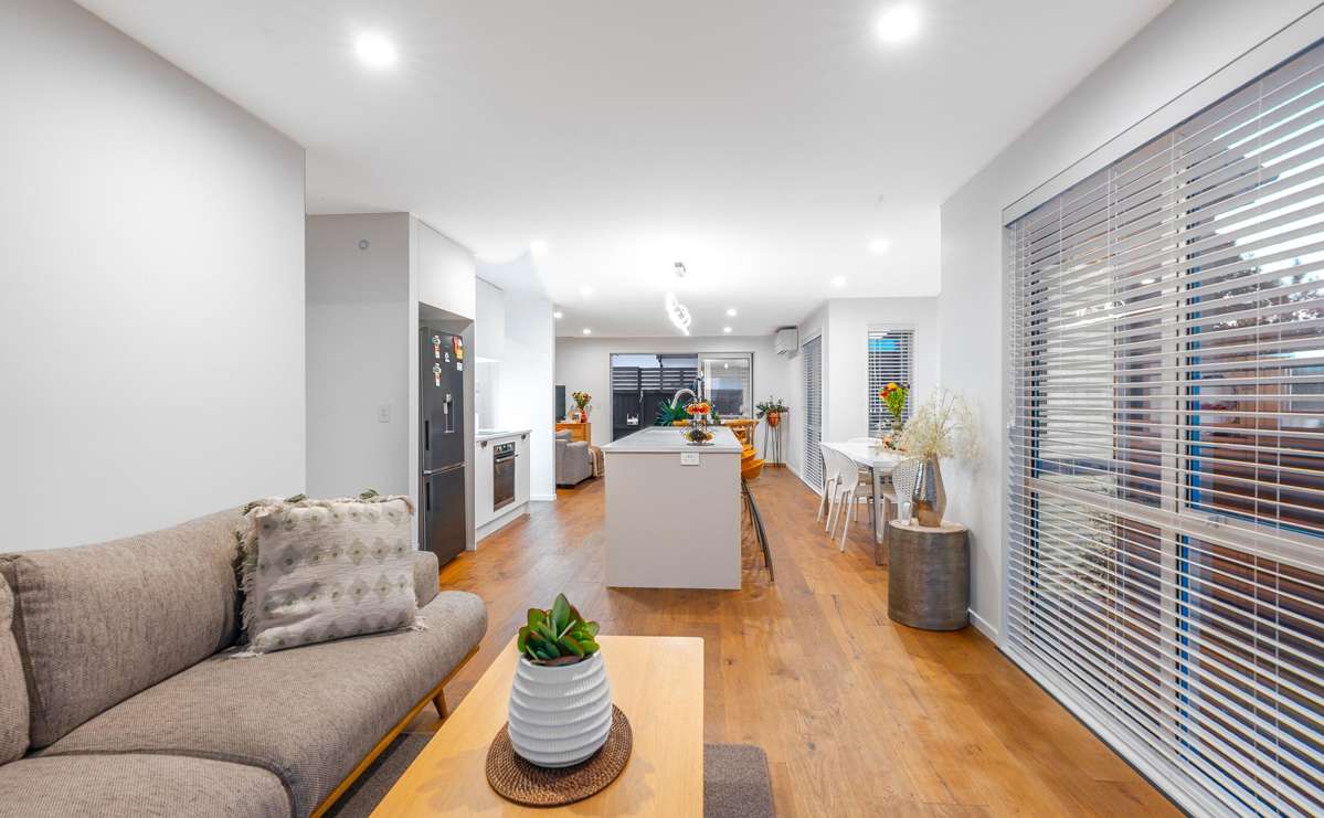 2/179 Weston Road_1