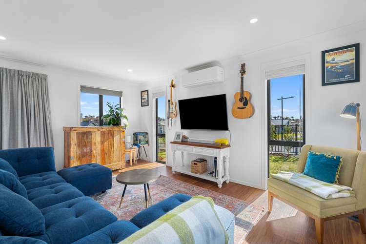 15 Hass Drive Ohauiti_7