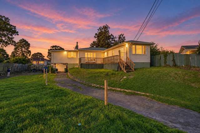 Spacious 6-Bedroom Family Home in Mangere