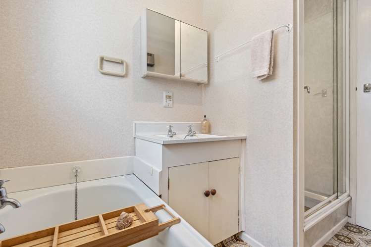 1/3 Sawtell Place Northcote_10