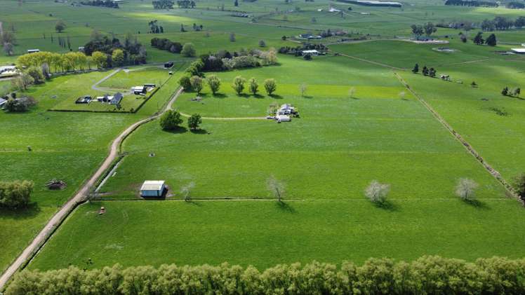 520 Lake Road Horsham Downs_38