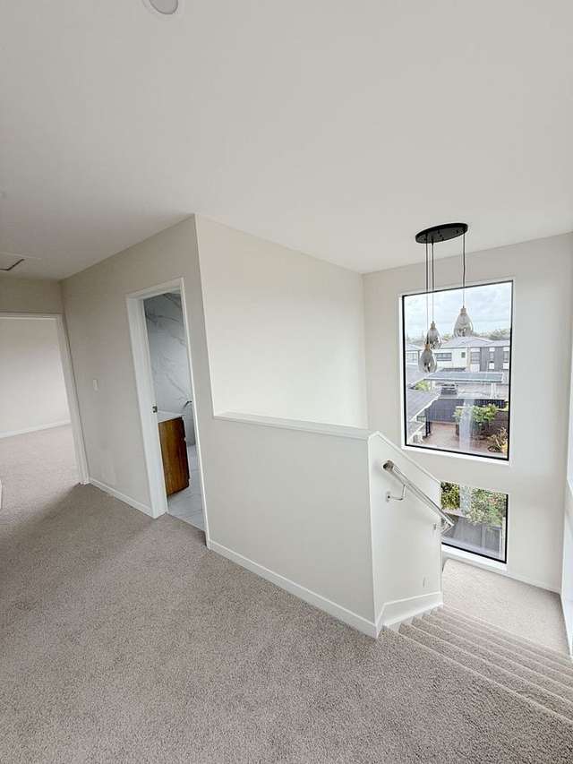 73 Hutchinsons Road Bucklands Beach_4