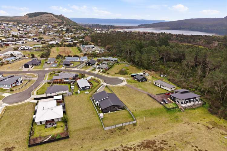 12 Komahimahi Way Motuoapa_11