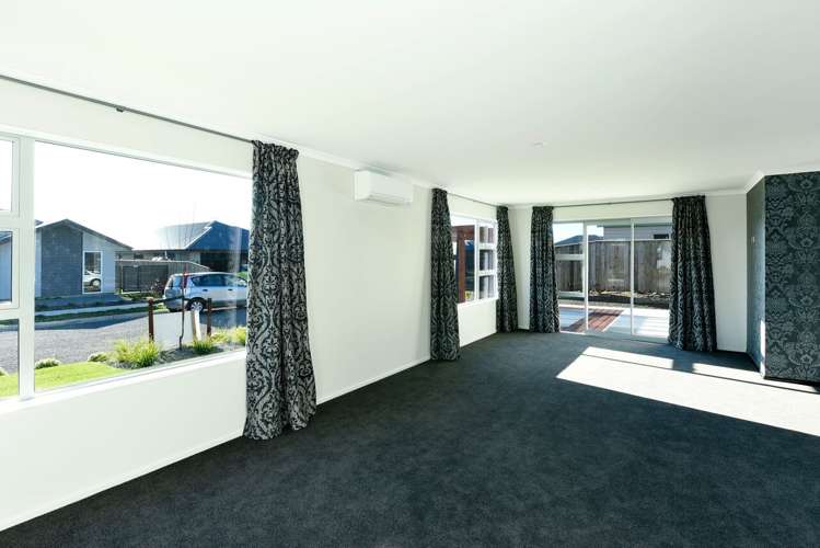 5 Carmello Grove Richmond_5