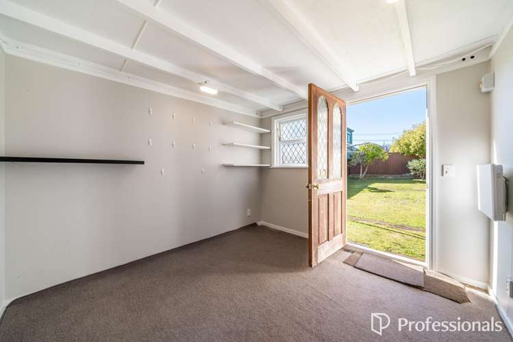 1b Owen Street Belmont_22