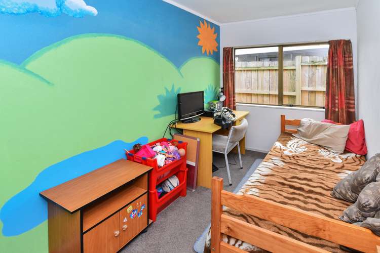 8 Hadley Wood Drive Wattle Downs_7