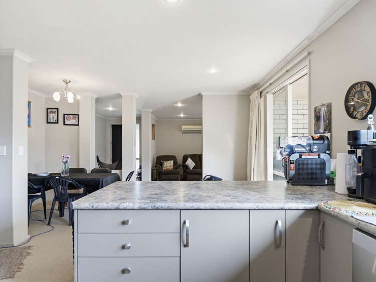 19 Riverholm Drive Mangakakahi_6