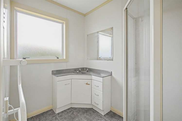 62 McGill Street Waimangaroa_18