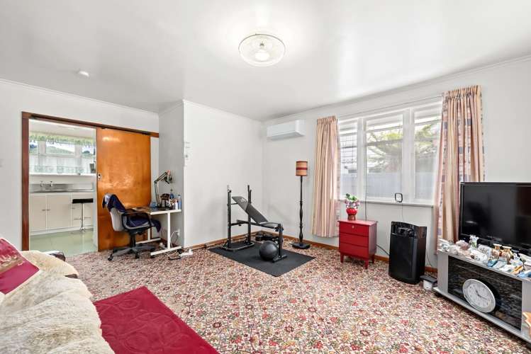 Flat 1 & Flat 2/1123 Fergusson Drive Clouston Park_8