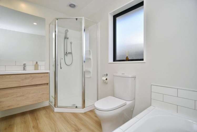 3 Woodford Avenue Woodend_14