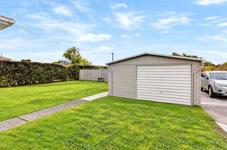 111 & 111a Puriri Street Hawera_14