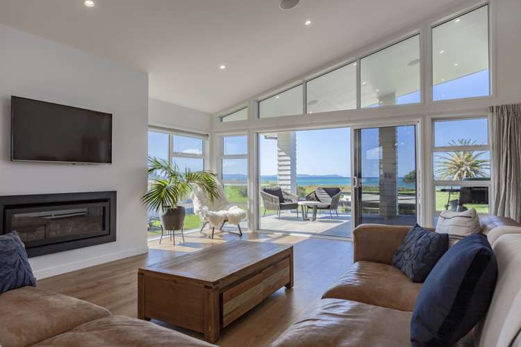 21 Adamson Road Taipa_15