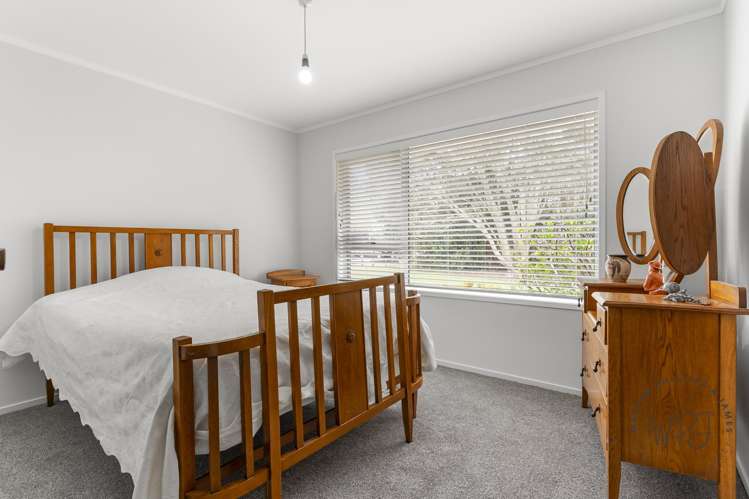 48 Carnoustie Drive Wattle Downs_11