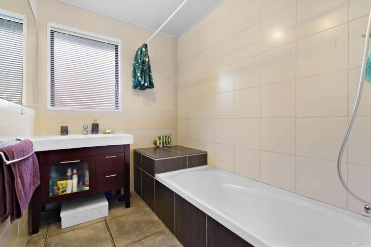 13 Tabitha Crescent Henderson_10