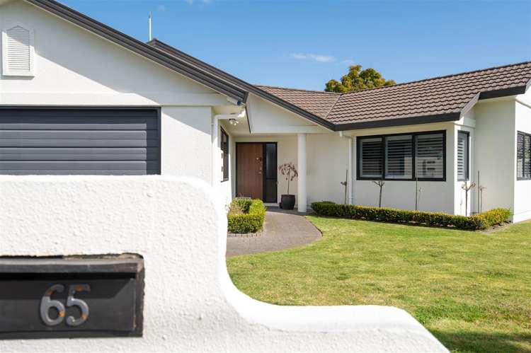 65 Basley Road Owhata_22