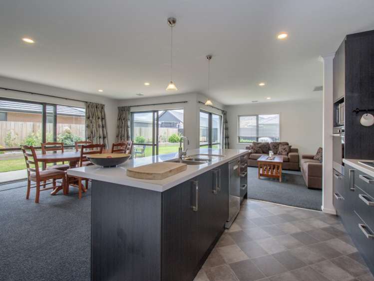 19 Myles Way Lower Shotover_6