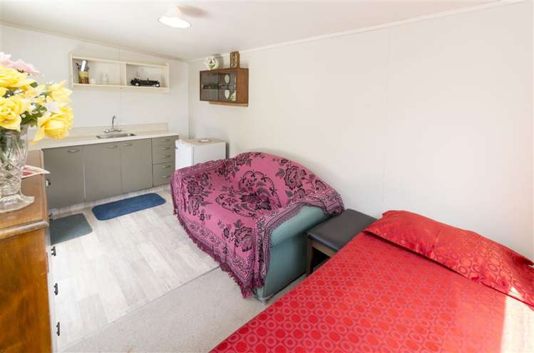 20 Domain Terrace Waikuku Beach_11