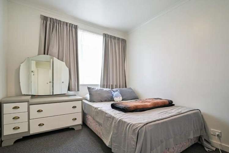 1011 Bledisloe Street 10495_6