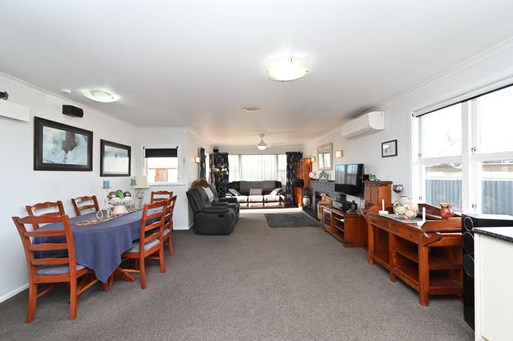 59 Harold Holt Avenue Onekawa_5