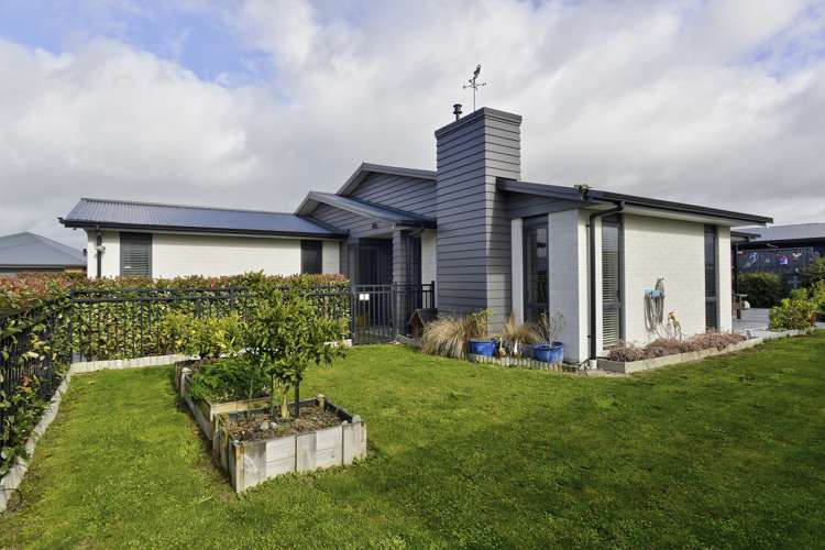 2 Devon Lane Carterton_15