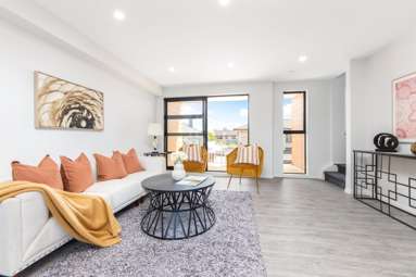 3153 Great North Road_1