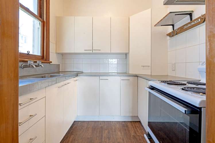 660 Gladstone Road_5