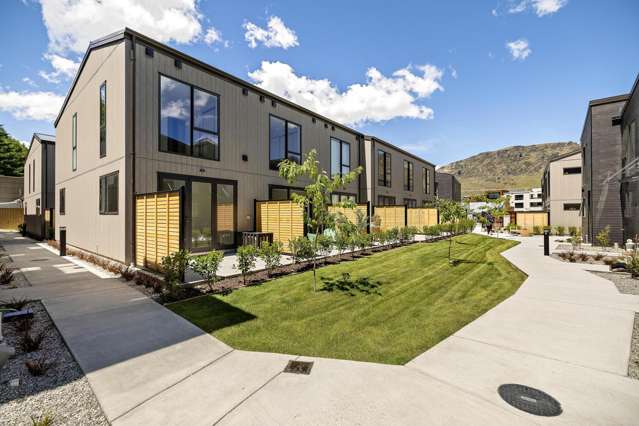 Fully furnished and investment ready