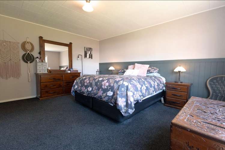 69 Main Road Whataroa_12