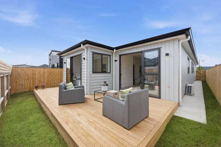 44 Hari Road Karaka_16