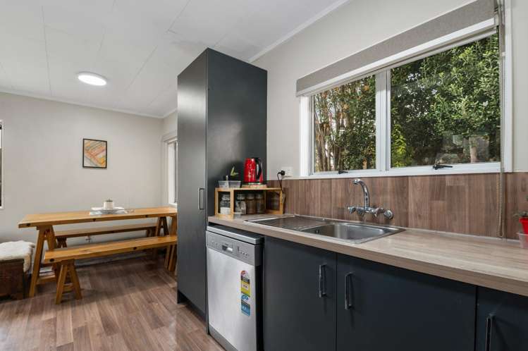 14a Aspen Place Owhata_7