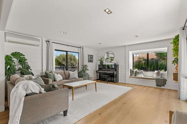 31 Crampton Court Orewa_1