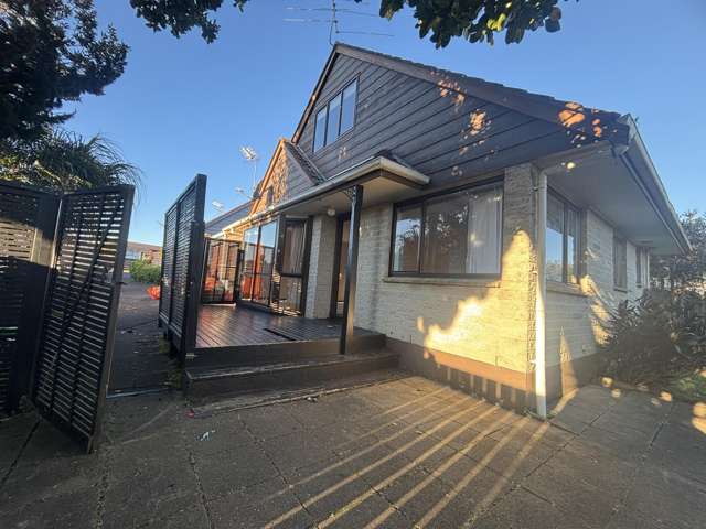 2/56 Cherry Road, Bucklands Beach, Auckland