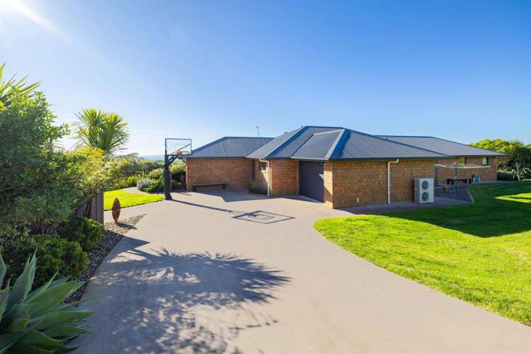 666 Te Hutewai Road Raglan_78