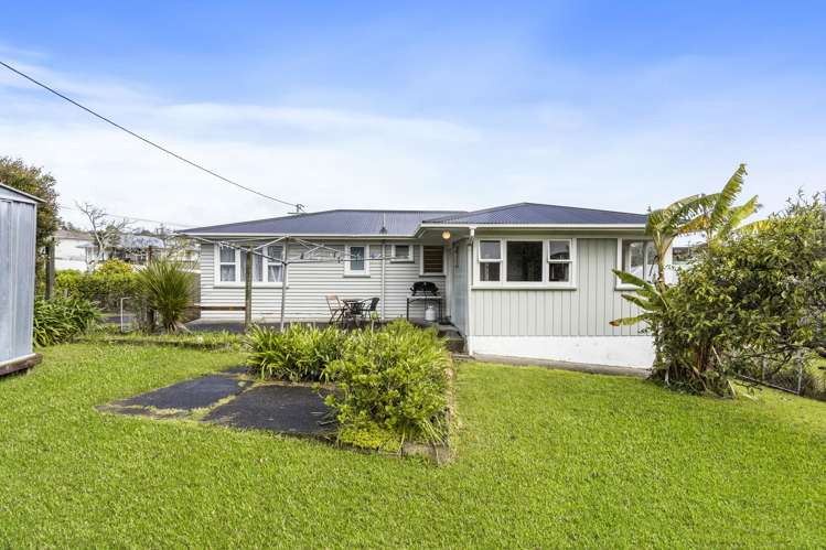 19 Blease Street New Lynn_14