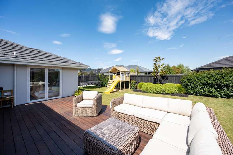 8 Oakdale Grove Richmond_21