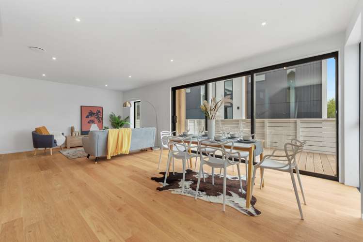 7/2 Manning Street Hamilton Central_4