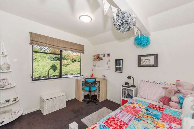 2 River Oaks Place Pukete_14