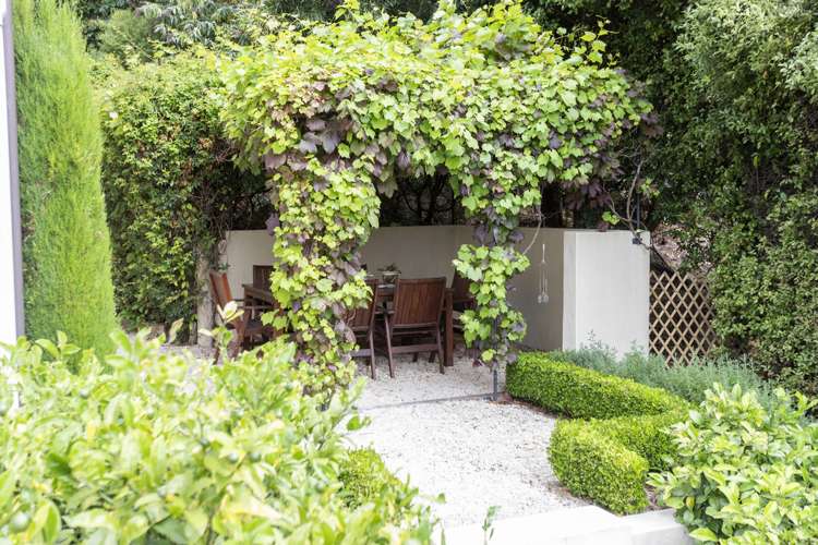 6 Main Road Governors Bay_24