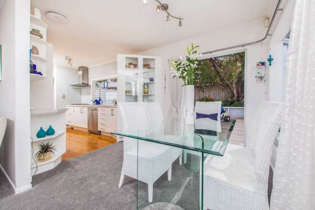 9A Lyttelton Avenue Forrest Hill_2