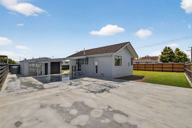 5 Cemetery Road Sanson_17