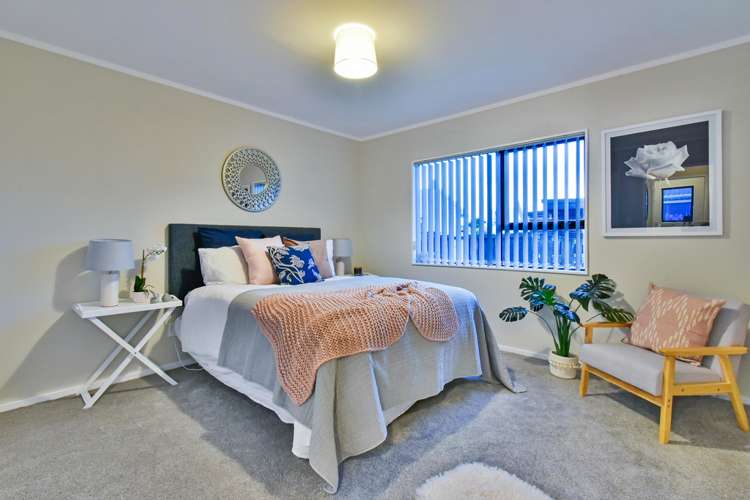 2/6 Hatherley Place Clendon Park_8