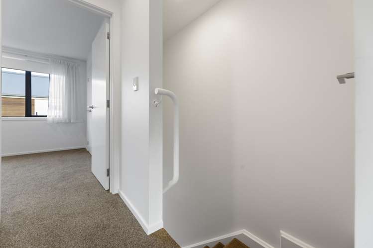 9 Edmund Anscombe Place Caversham_14