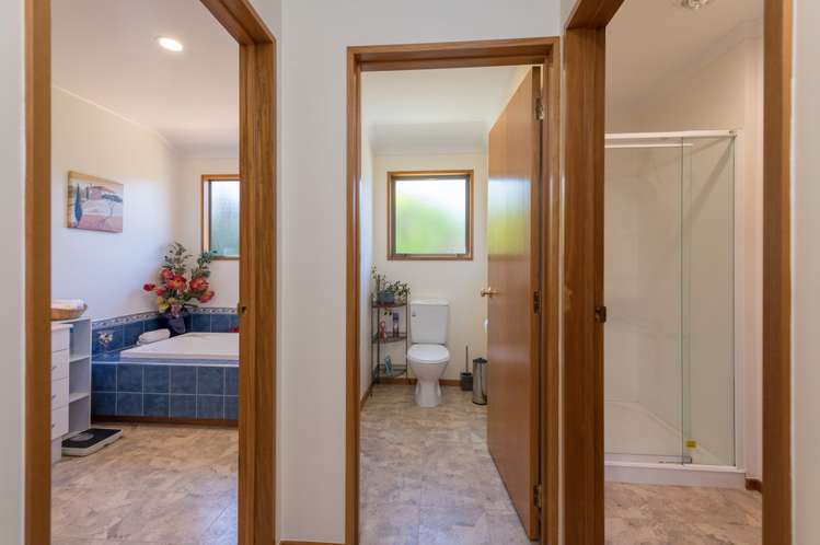 32 Saint James Avenue Richmond_15