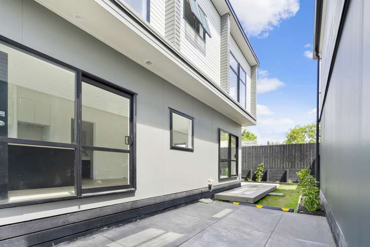 2/24 Andrew Road Howick_10