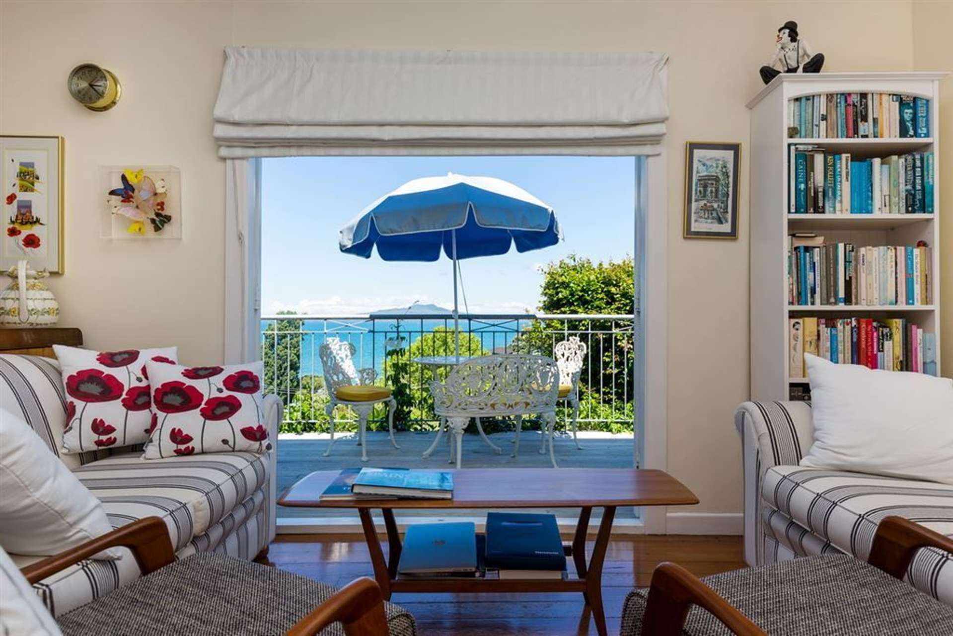 2/58 Beach Road Castor Bay_0