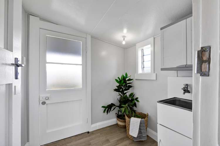 130 Pioneer Road Moturoa_13