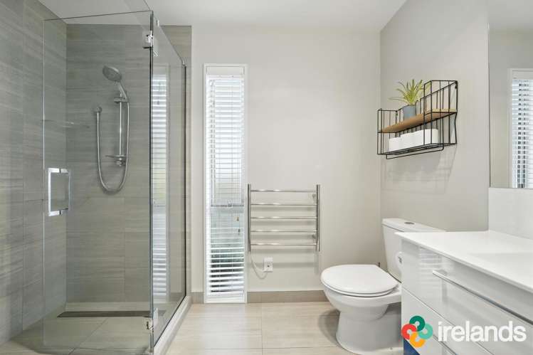 53 Kingsbridge West Burwood_6