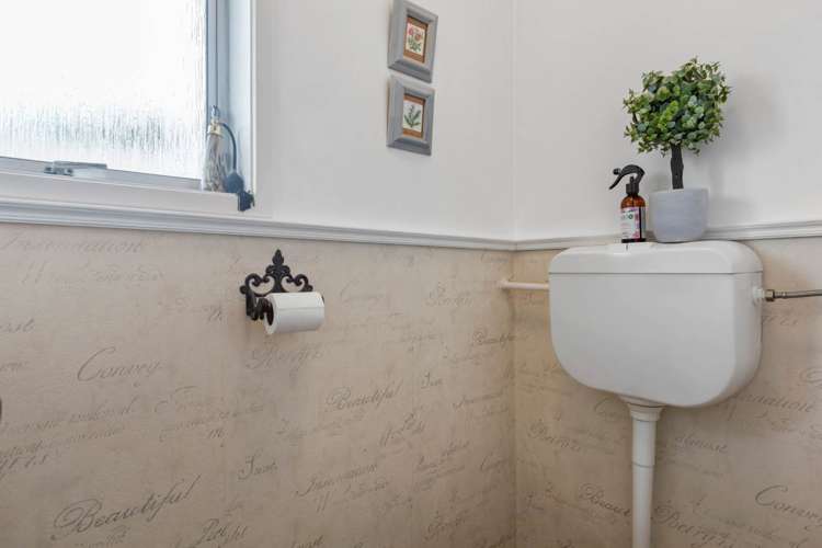 1/45 Glenmore Road Sunnyhills_12