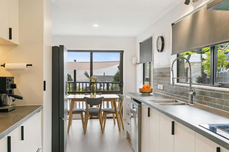 11 Mandeville Crescent Grenada Village_9