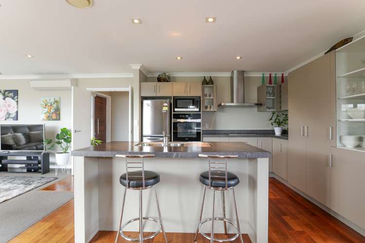 12 Devoy Drive Owhata_5